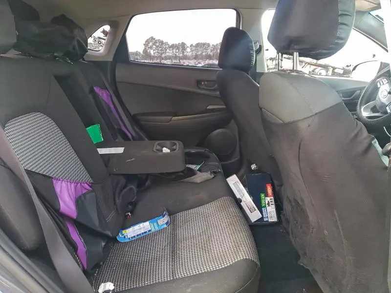 2019 HYUNDAI KONA SE  