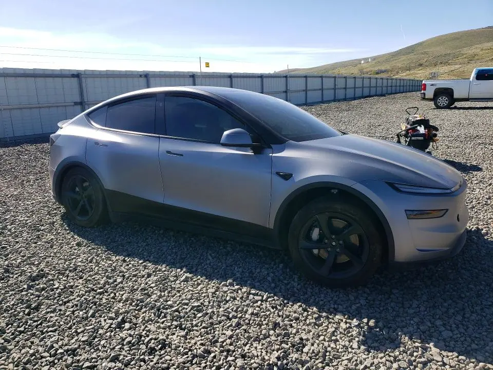2026 TESLA MODEL Y   
