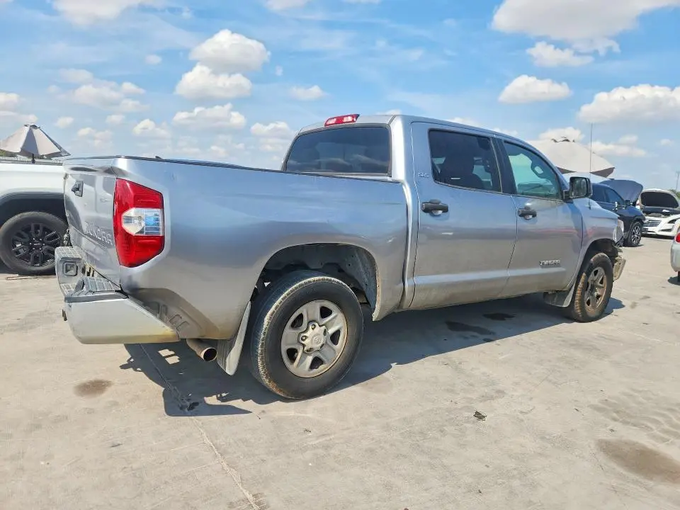 2018 TOYOTA TUNDRA CREWMAX SR5  