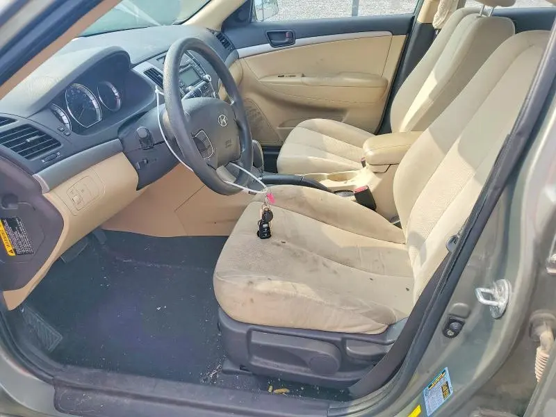 2010 HYUNDAI SONATA GLS  