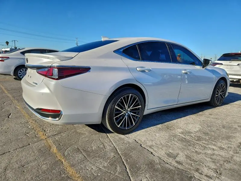 2025 LEXUS ES 300H BASE  