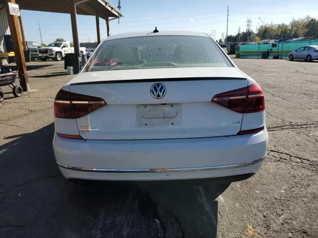 2019 VOLKSWAGEN PASSAT WOLFSBURG  
