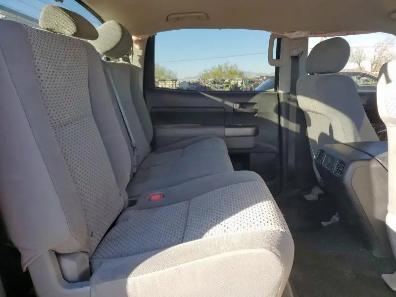 2017 TOYOTA TUNDRA CREWMAX SR5  