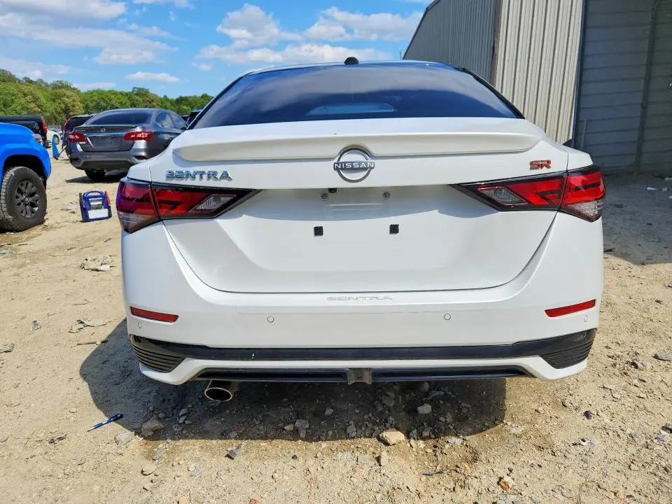 2024 NISSAN SENTRA SR  