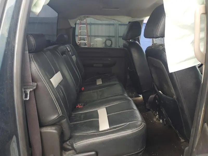 2011 CHEVROLET SILVERADO C1500 LT  