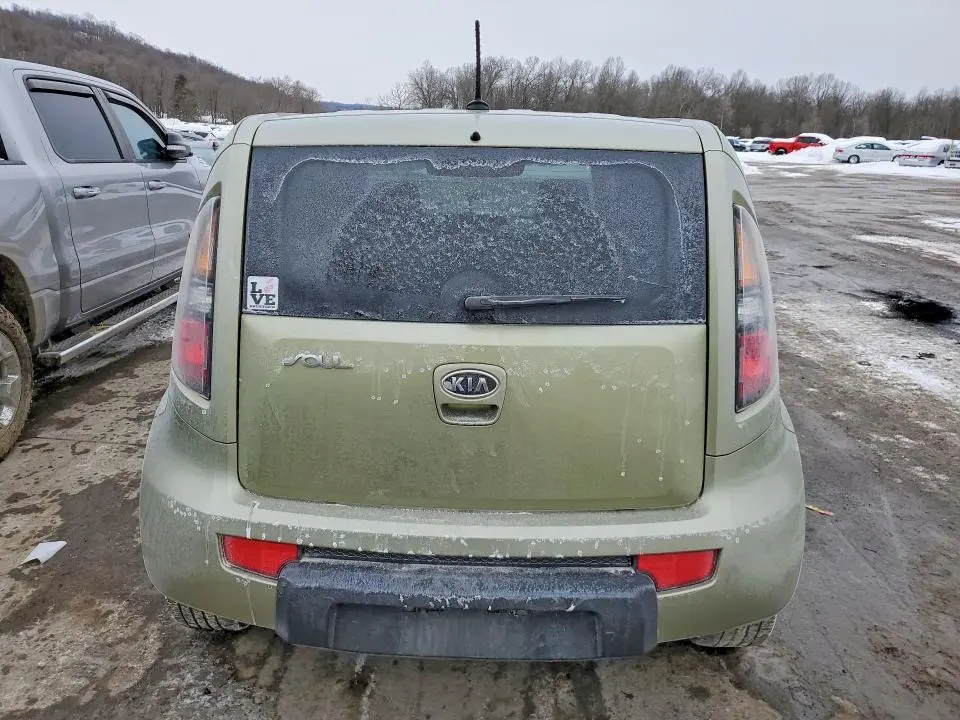 2010 KIA SOUL +  