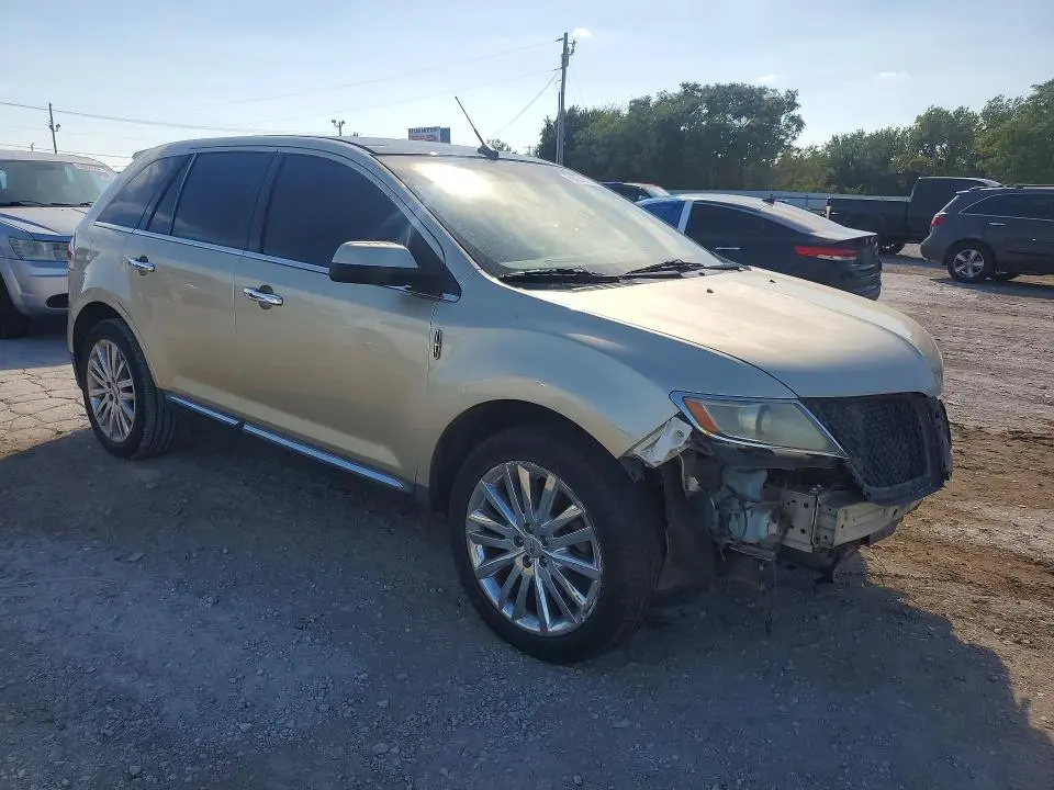 2011 LINCOLN MKX   