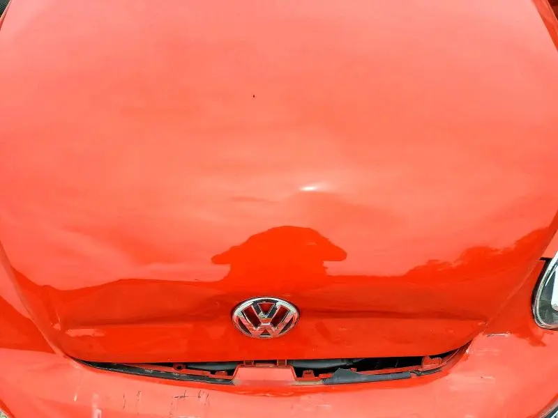 2017 VOLKSWAGEN BEETLE S/SE  