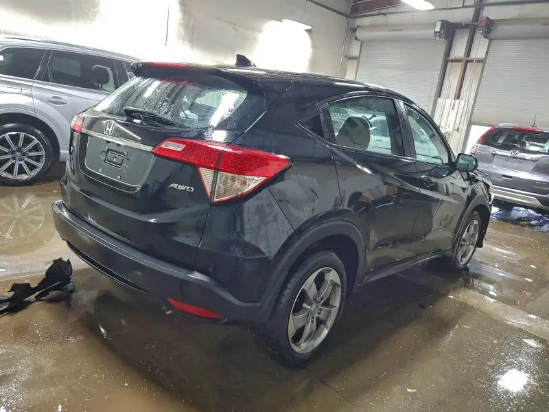 2022 HONDA HR-V LX  