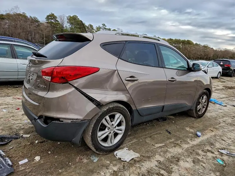 2013 HYUNDAI TUCSON GLS  
