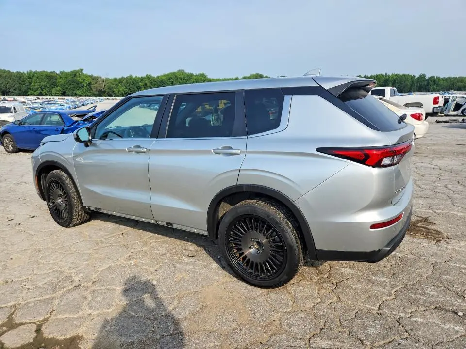 2022 MITSUBISHI OUTLANDER ES  