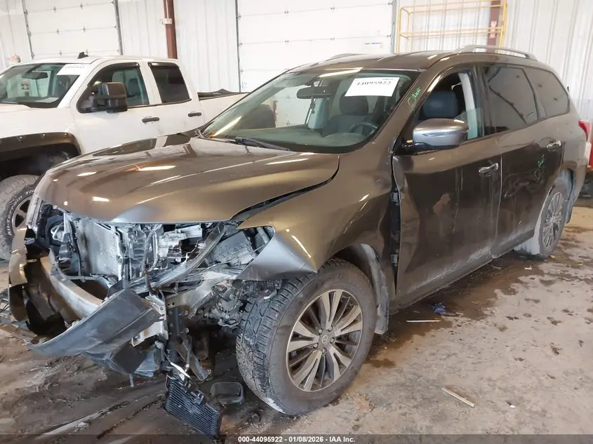 2017 NISSAN PATHFINDER SV