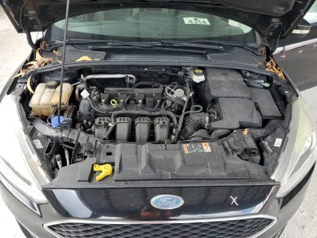 2017 FORD FOCUS SE  