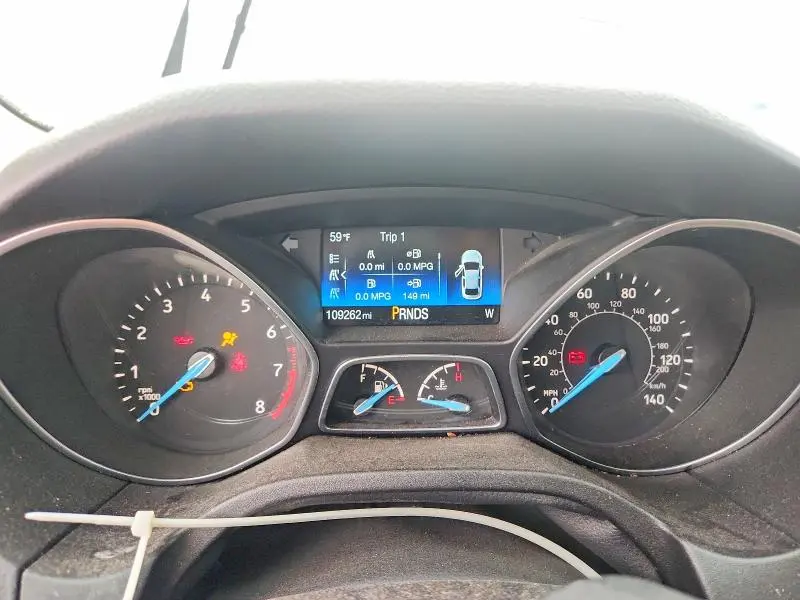 2015 FORD FOCUS SE  