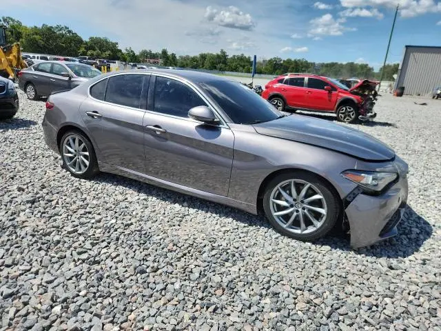 2017 ALFA ROMEO GIULIA   