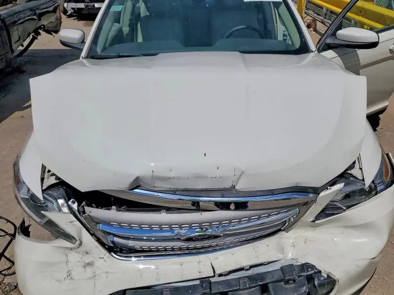 2011 FORD TAURUS SEL  
