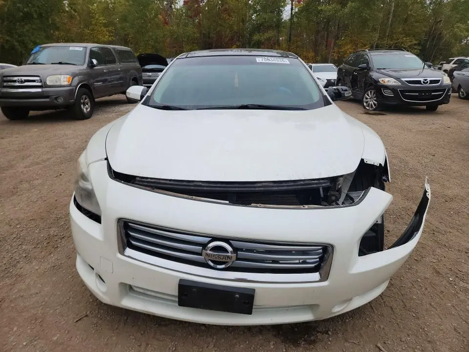 2014 NISSAN MAXIMA S  