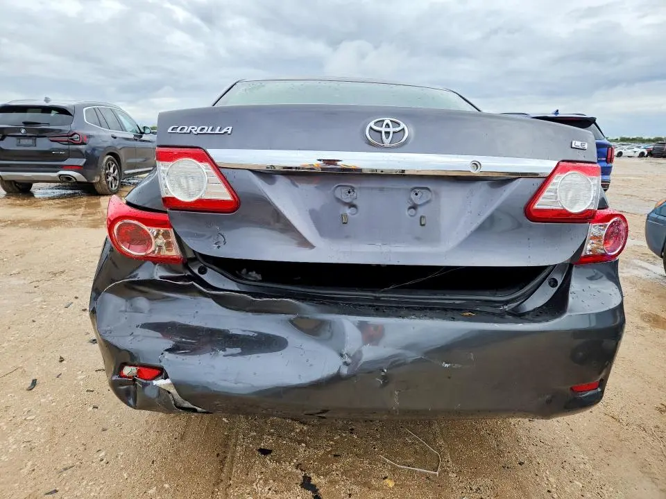 2011 TOYOTA COROLLA LE  