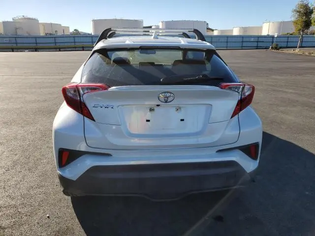 2019 TOYOTA C-HR XLE  