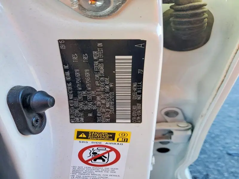 2015 TOYOTA HIGHLANDER XLE  