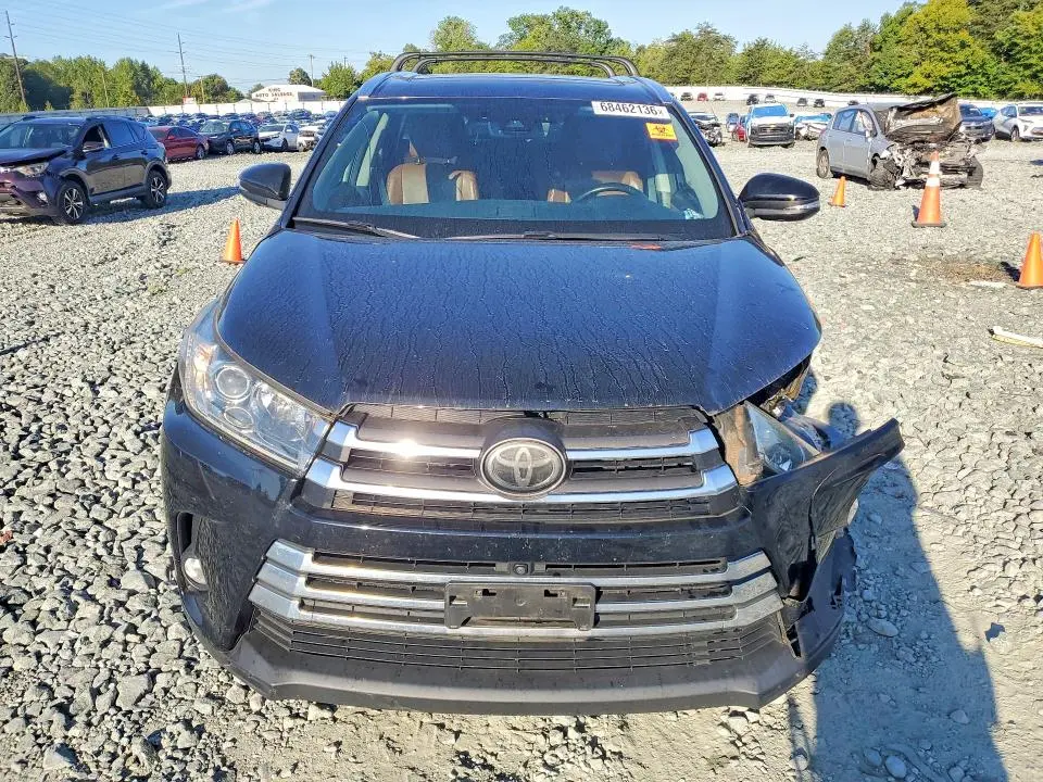 2017 TOYOTA HIGHLANDER LIMITED PLATINUM  