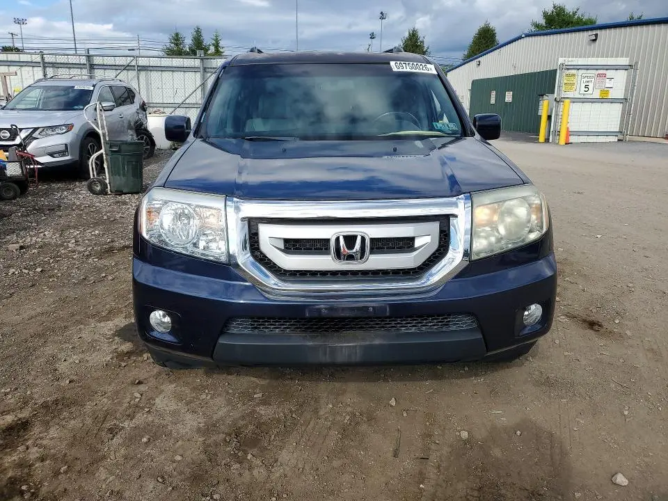 2011 HONDA PILOT EXL  