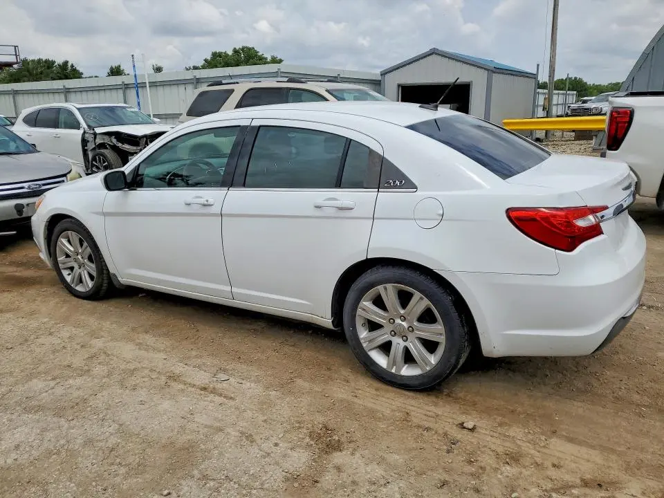 2014 CHRYSLER 200 LX  