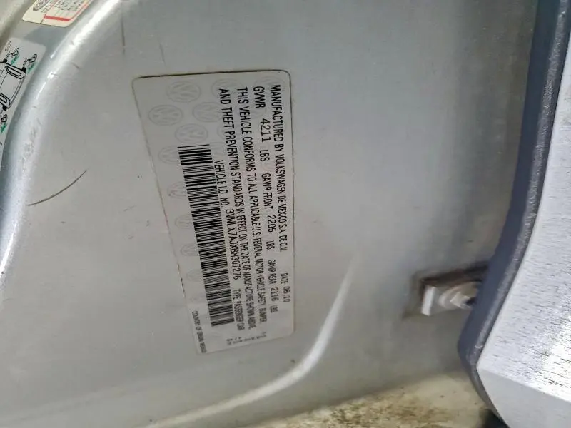 2011 VOLKSWAGEN JETTA SEL  