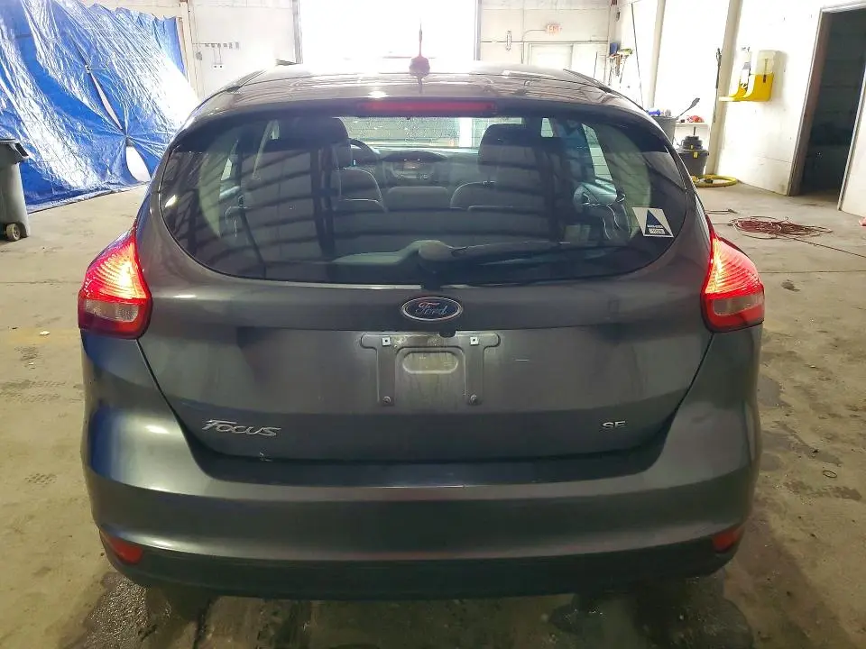 2017 FORD FOCUS SE  