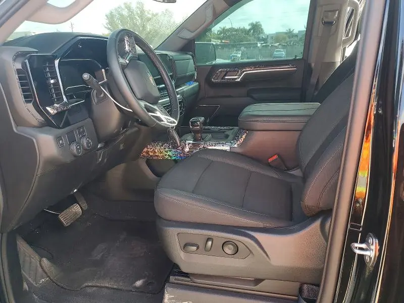 2024 CHEVROLET SILVERADO C1500 LT  