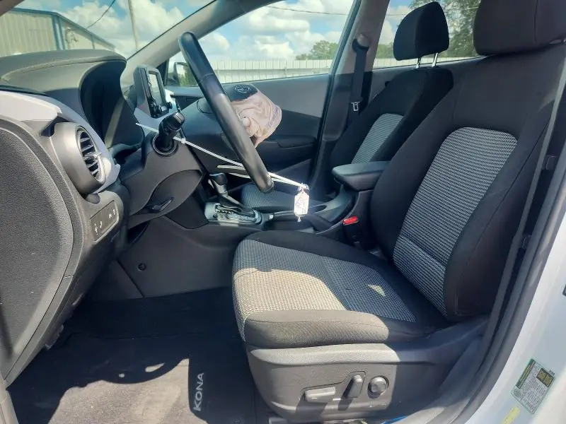 2020 HYUNDAI KONA SEL PLUS  