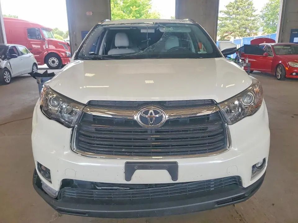 2015 TOYOTA HIGHLANDER LIMITED  
