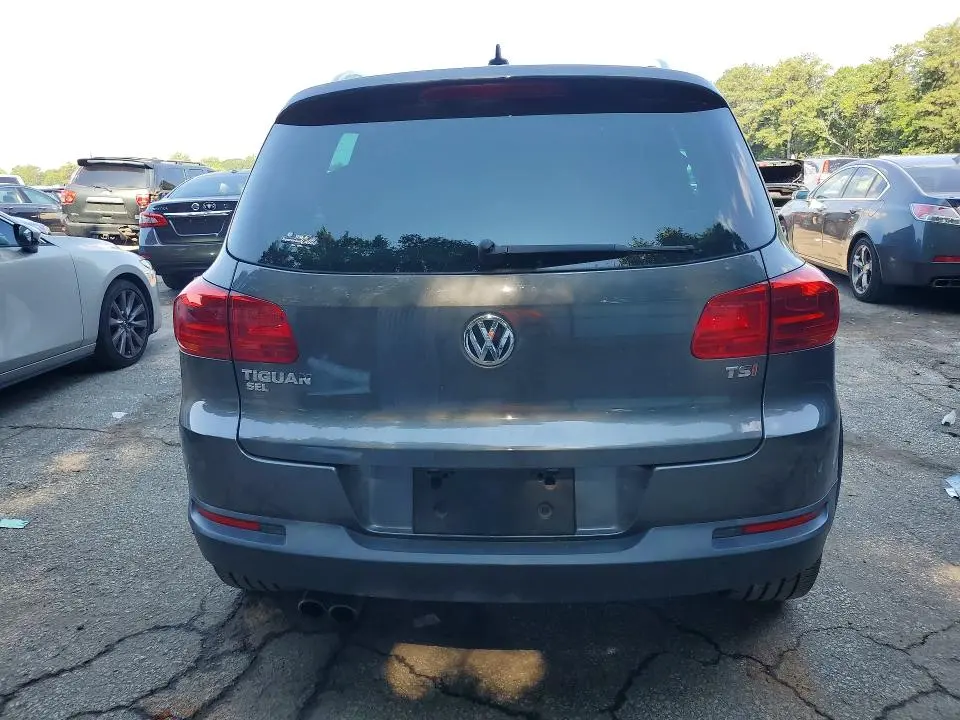 2016 VOLKSWAGEN TIGUAN S  