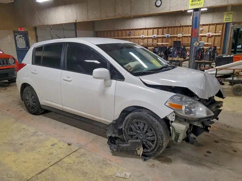 2010 NISSAN VERSA S  