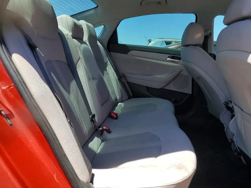 2018 HYUNDAI SONATA SE  