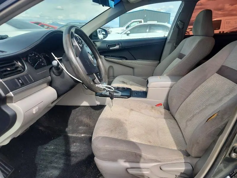 2014 TOYOTA CAMRY LE  