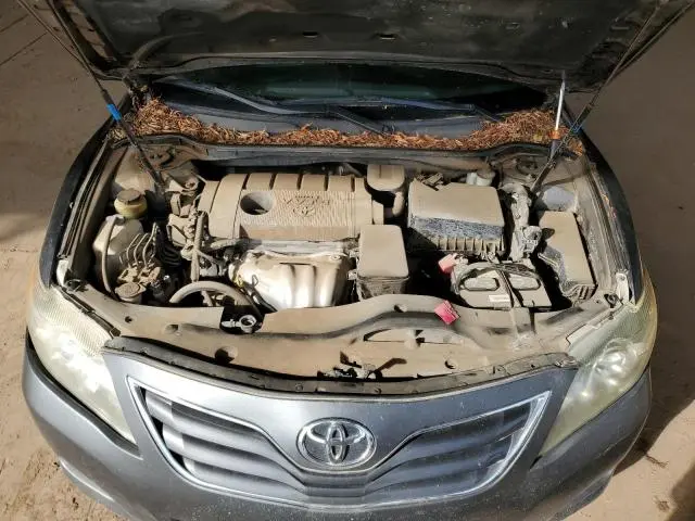 2011 TOYOTA CAMRY BASE  