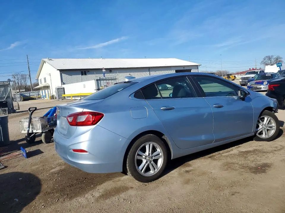 2017 CHEVROLET CRUZE LT  