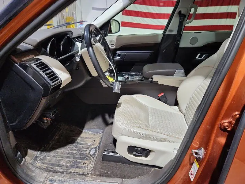 2017 LAND ROVER DISCOVERY HSE  