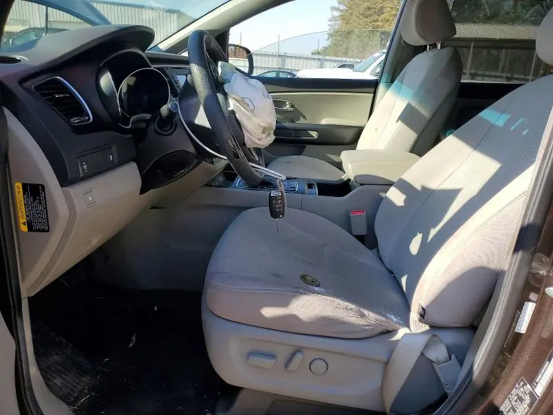 2016 KIA SEDONA LX  