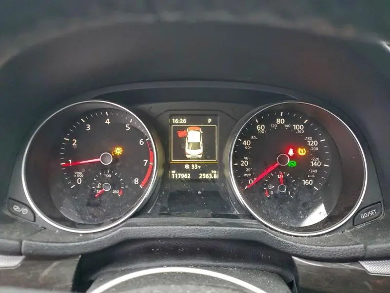 2017 VOLKSWAGEN PASSAT SE  