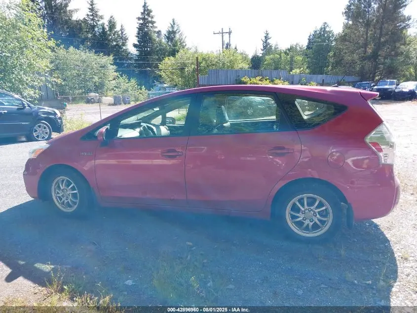2013 TOYOTA PRIUS V TWO