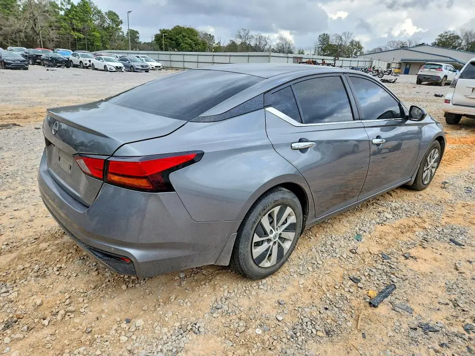 2023 NISSAN ALTIMA S  