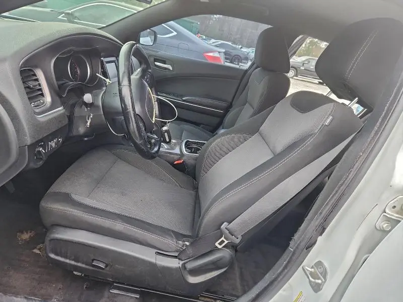 2016 DODGE CHARGER SE  