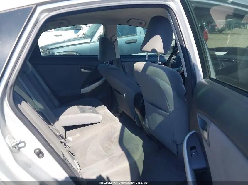 2013 TOYOTA PRIUS TWO