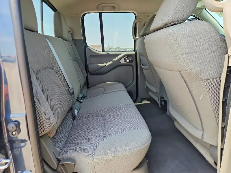 2021 NISSAN FRONTIER SV  