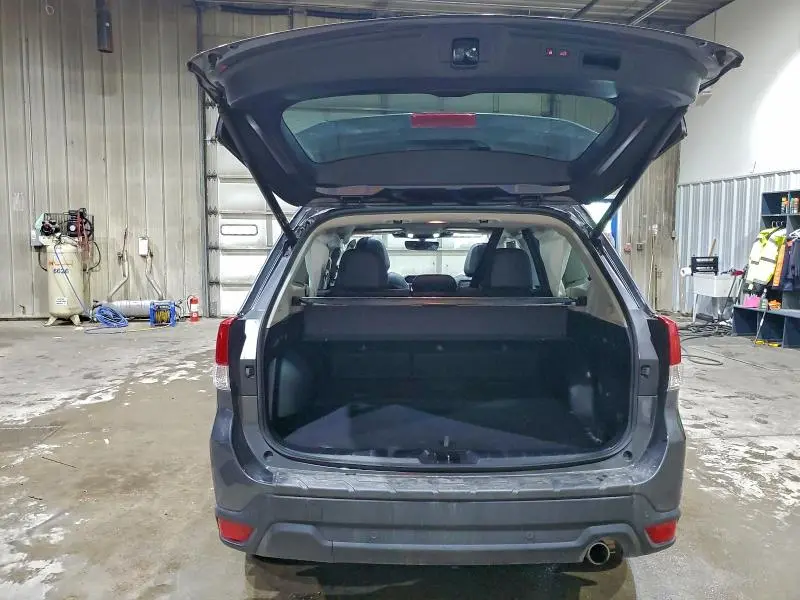 2022 SUBARU FORESTER LIMITED  