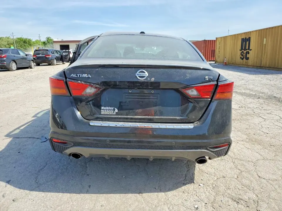 2021 NISSAN ALTIMA SR  
