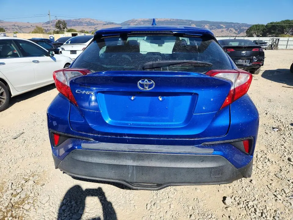 2018 TOYOTA C-HR XLE  