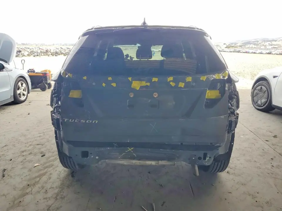 2025 HYUNDAI TUCSON SEL  